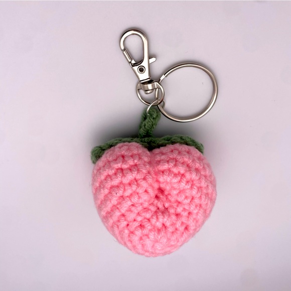 HANDMADE | Crochet Knit PEACH | Bag Charm | Keychain (Brand New!) 🍑💘 - Picture 7 of 10